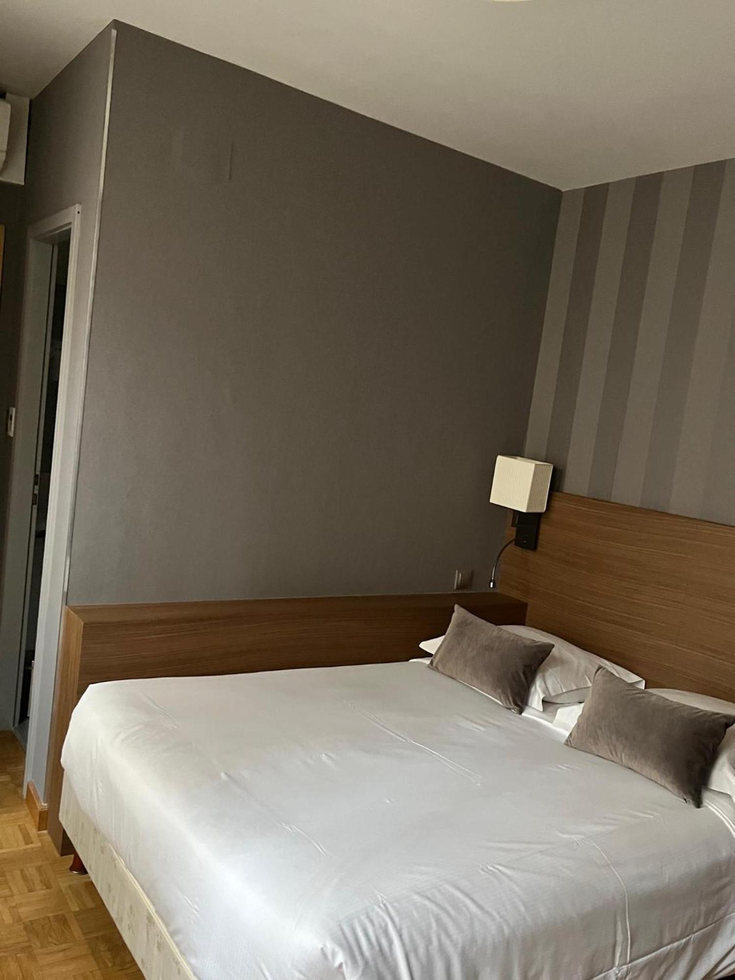 Logis Hotel Restaurant Au Cerf D'Or Strasbourg Exterior photo