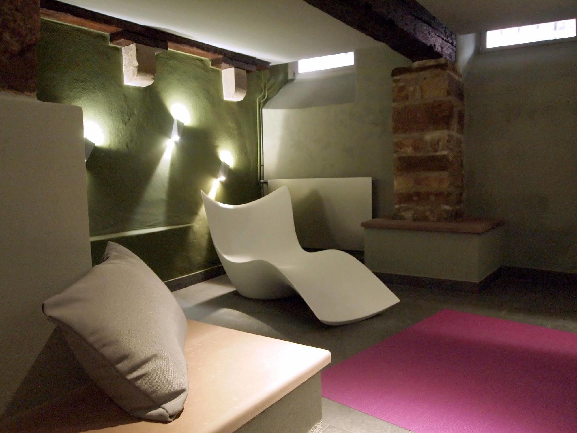Logis Hotel Restaurant Au Cerf D'Or Strasbourg Exterior photo